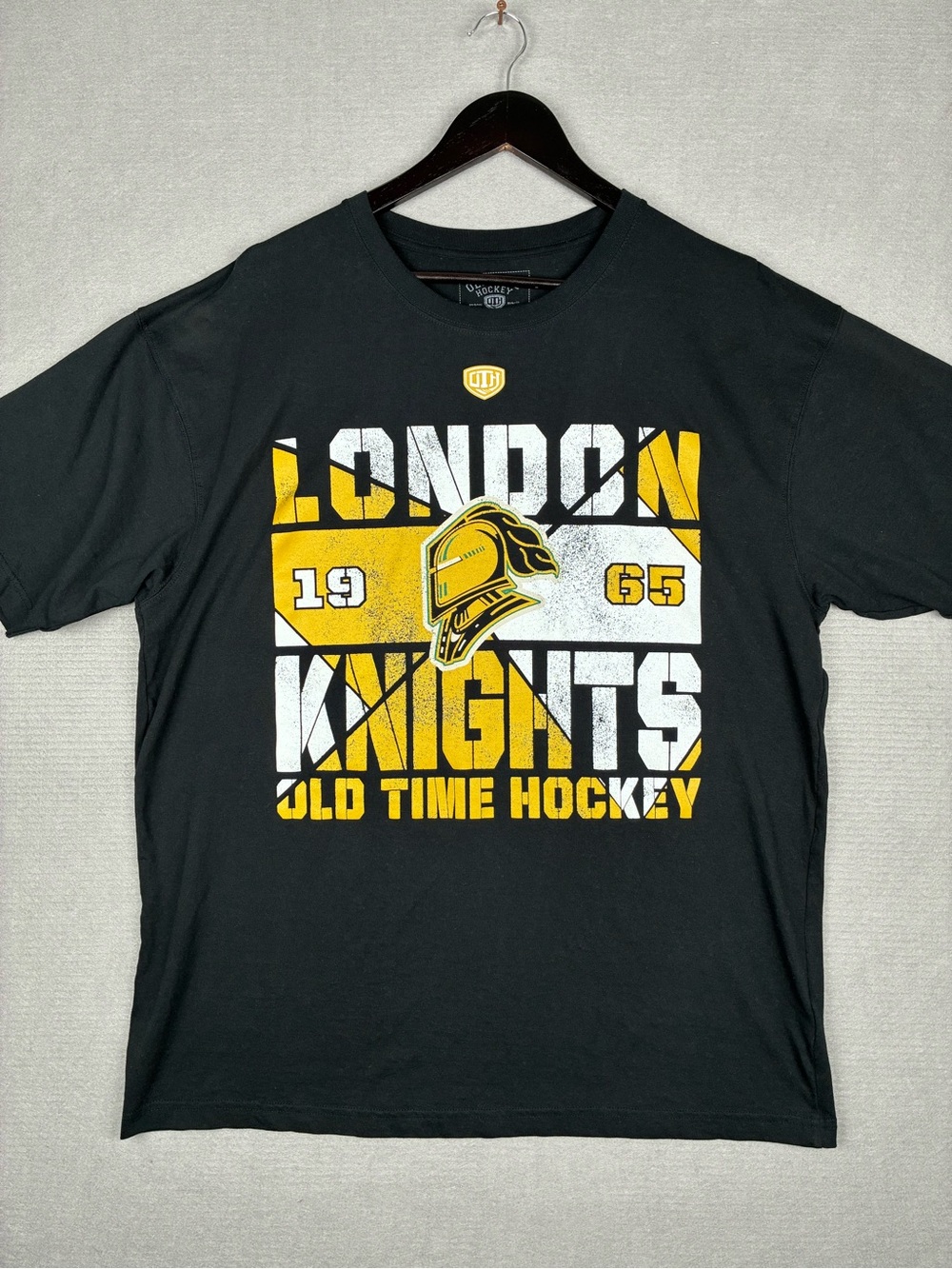 Mens XL London Knights OHL Hockey Graphic Tee - Black & Gold Short Sleeve Tshirt